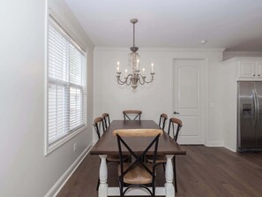 Dining - Tanglewood Touchback | Best Playoff Weekend Rate (Oxford)