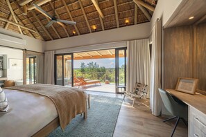 Premium bedding, minibar, in-room safe, blackout curtains - Klaserie Drift Amani (Klaserie Private Nature Reserve)