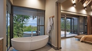 Riverbed Suite | Bathroom - Klaserie Drift Amani (Klaserie Private Nature Reserve)