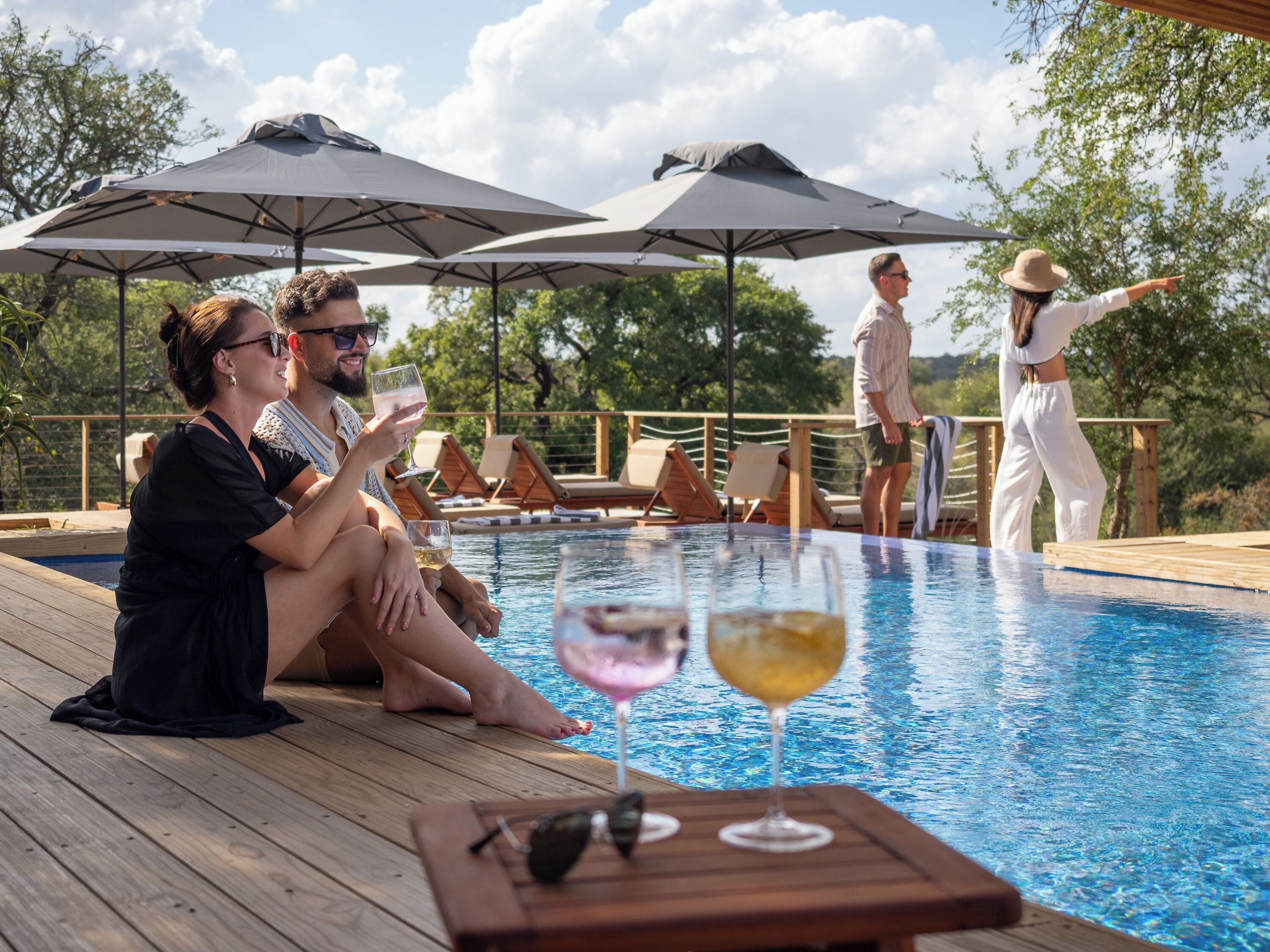 2 outdoor pools