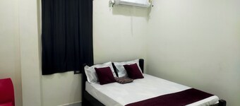 SRI NAVANEETHA KRISHNA MAHAL & RESIDENCY