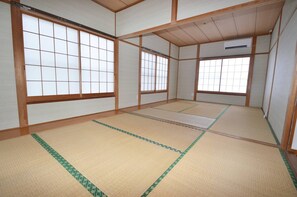 Free WiFi - K&K HOUSE (Takasaki)