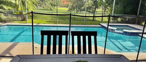 Opvarmet pool