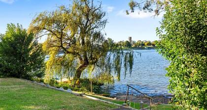 On the Lake in Nagambie