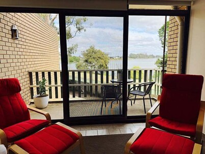 On the Lake in Nagambie