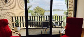 On the Lake in Nagambie