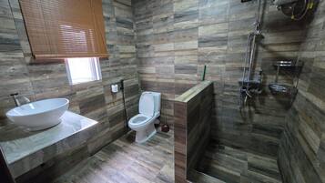 Comfort Apartment | Bathroom