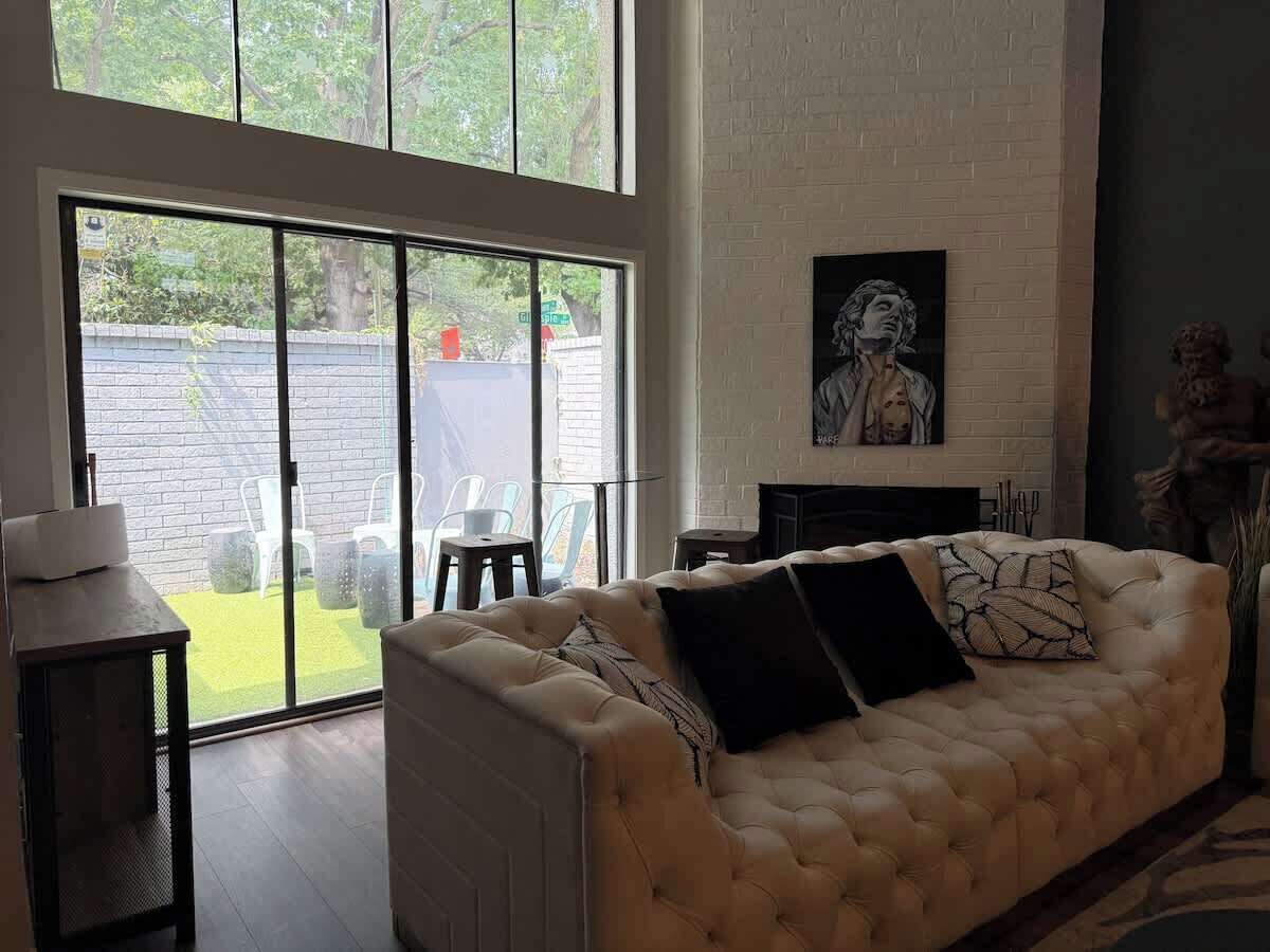 TV, fireplace, video games, offices