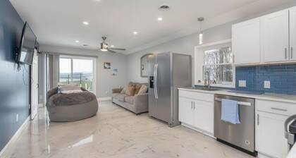 Lakefront Gem | Cozy Stay w/ Dock + Sunset Views