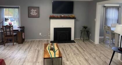 N/ Lake Ontario - 3BR Home Near Beach & Seabreeze