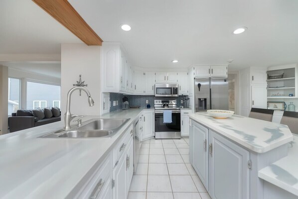 Microwave, oven, stovetop, dishwasher