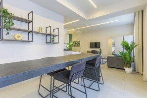C1 | In-room dining - CityZen - Boutique Studios in Achrafieh (Beirut)