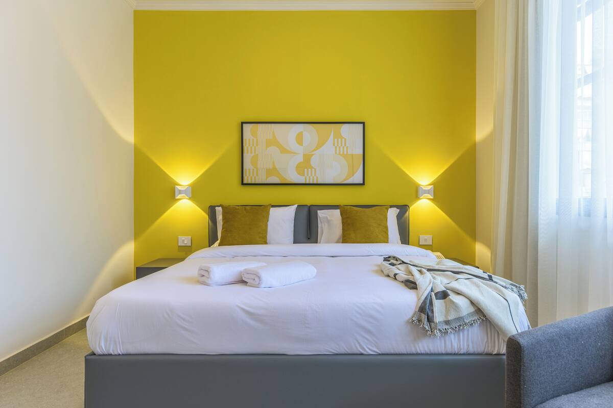 C7 | Cortinas opacas, tabla de planchar con plancha, wifi gratis