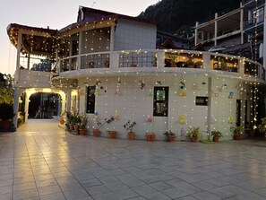 Fachada da propriedade