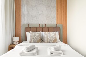 1 bedroom, iron/ironing board, free WiFi, bed sheets - Modern 1 BD with Spacious Terrace (Dubai)