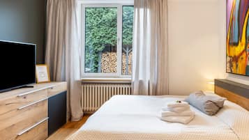 1 bedroom, WiFi, bed sheets