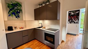 Réfrigérateur, four, plaque de cuisson, lave-vaisselle