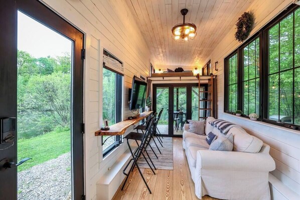 11 bedrooms, Internet