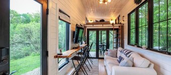 Hidden Retreat 4-homes 134 Acres