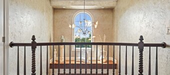 Hidden Retreat 4-homes 134 Acres