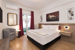 2 bedrooms, iron/ironing board, travel crib, free WiFi - Alexandra’s Unique Apartment (Athens)