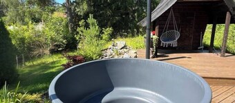 Cheerful house with sauna and bathtub