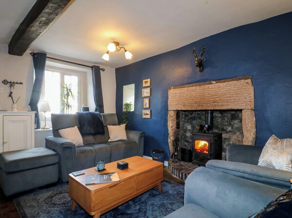 Living area - Blindwell House (Matlock)