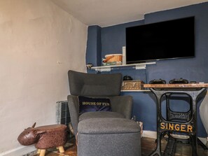 Living area - Blindwell House (Matlock)