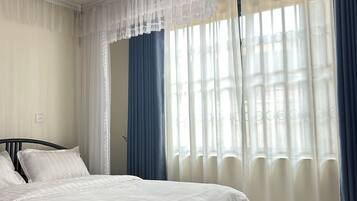 2 bedrooms, iron/ironing board, WiFi, bed sheets