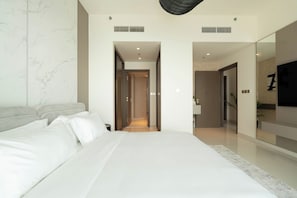 Deluxe Apartment, Balcony, Sea View | Premium bedding, memory foam beds, in-room safe, blackout drapes
