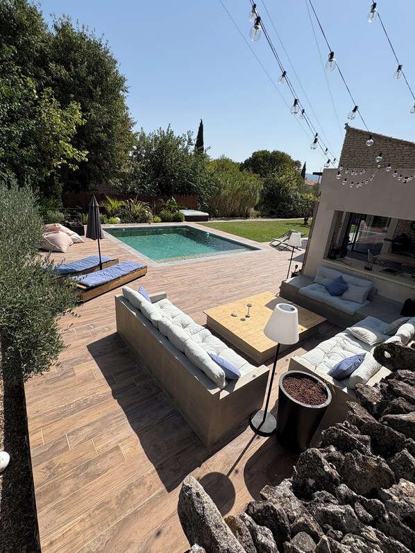 Outdoor pool, a heated pool - Bamboo villa, 200m2 vacation rental (Gordes)
