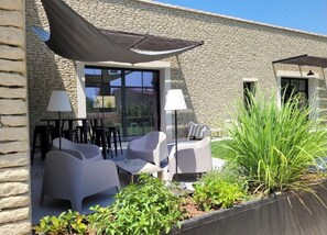 Terrace/patio - Bamboo villa, 200m2 vacation rental (Gordes)