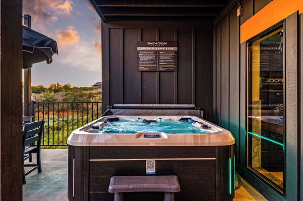 Indoor spa tub