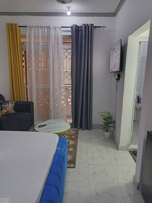 1 bedroom, iron/ironing board, Internet
