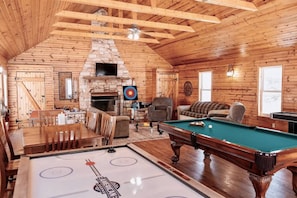 Smart TV, fireplace, ping pong