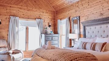 Desk, iron/ironing board, travel cot, free WiFi