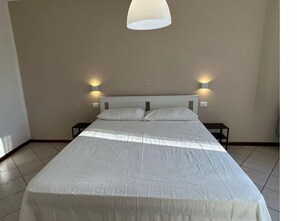 1 quarto, roupa de cama
