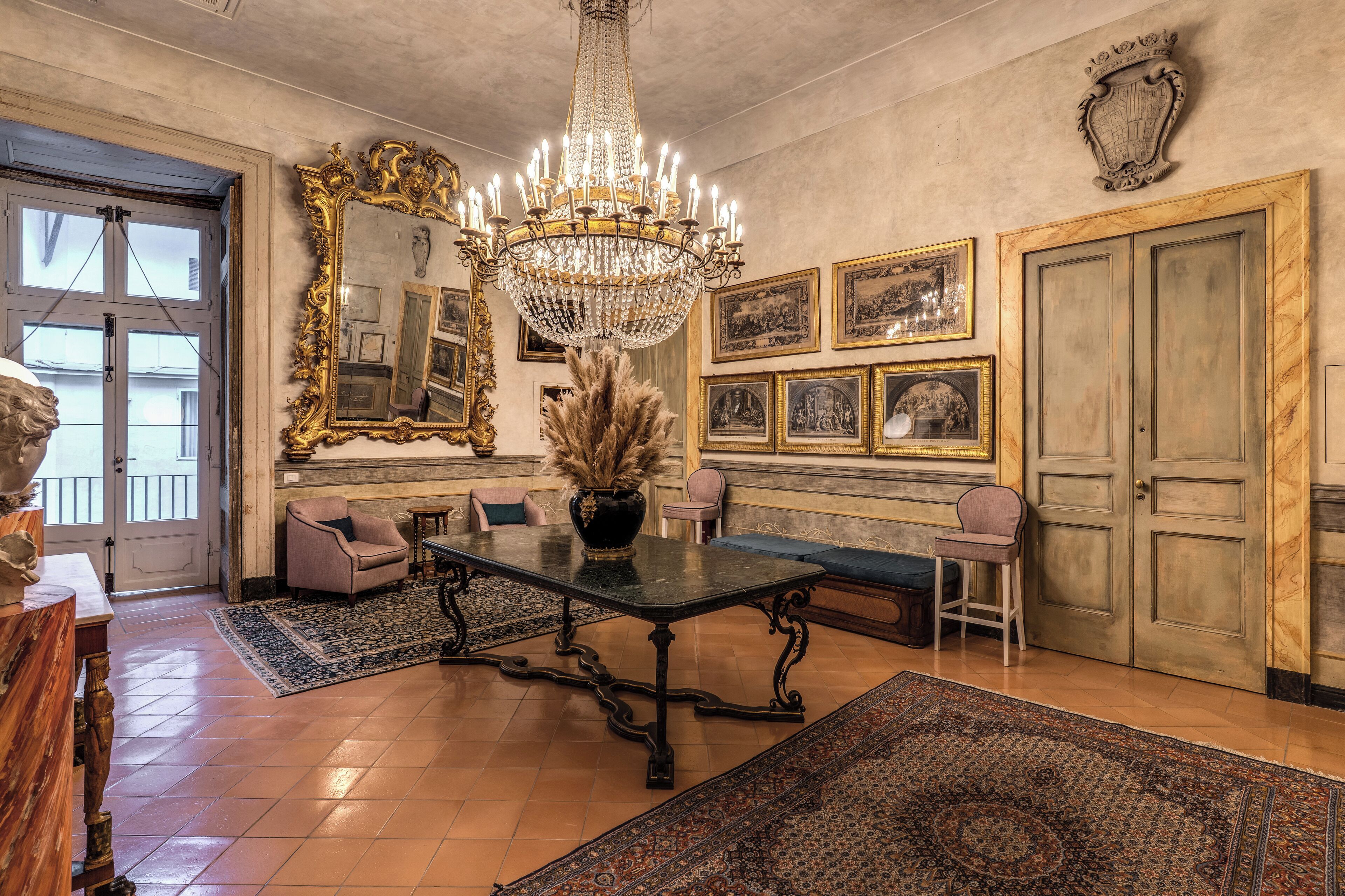 Að innan