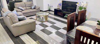 2-bedroom apartment Bonanjo