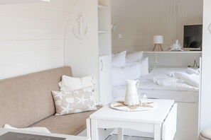 2 bedrooms, free WiFi, bed sheets, wheelchair access