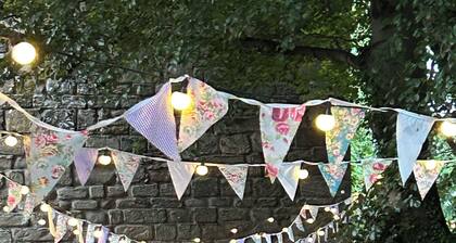 Central Corbridge 2 bed Apartment next to St Andrews Church and the Market Place