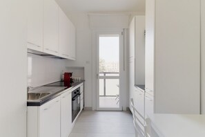 Fridge, microwave, dishwasher, toaster