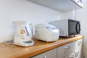 Aile House III ST - 4LDK, Non Smoking (2nd-3rd Floors) | Private kitchen