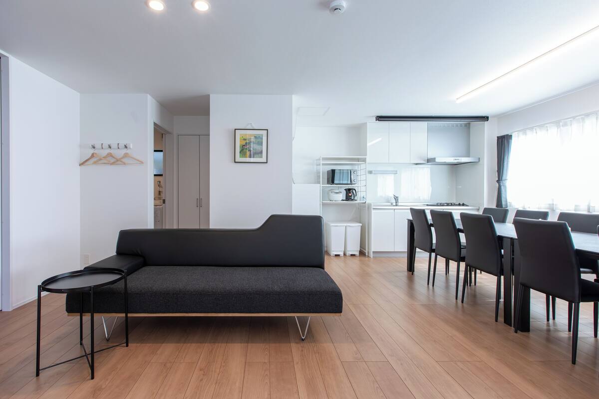 Aile House III - 1LDK, Non Smoking (Ground Floor) | Living area | Flat-screen TV