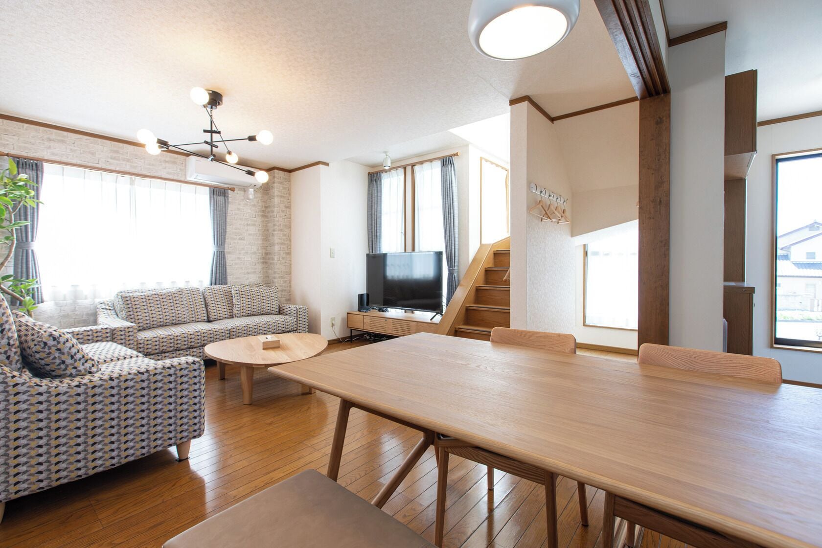 Aile House III ST - 4LDK, Non Smoking (2nd-3rd Floors) | Living area | Flat-screen TV