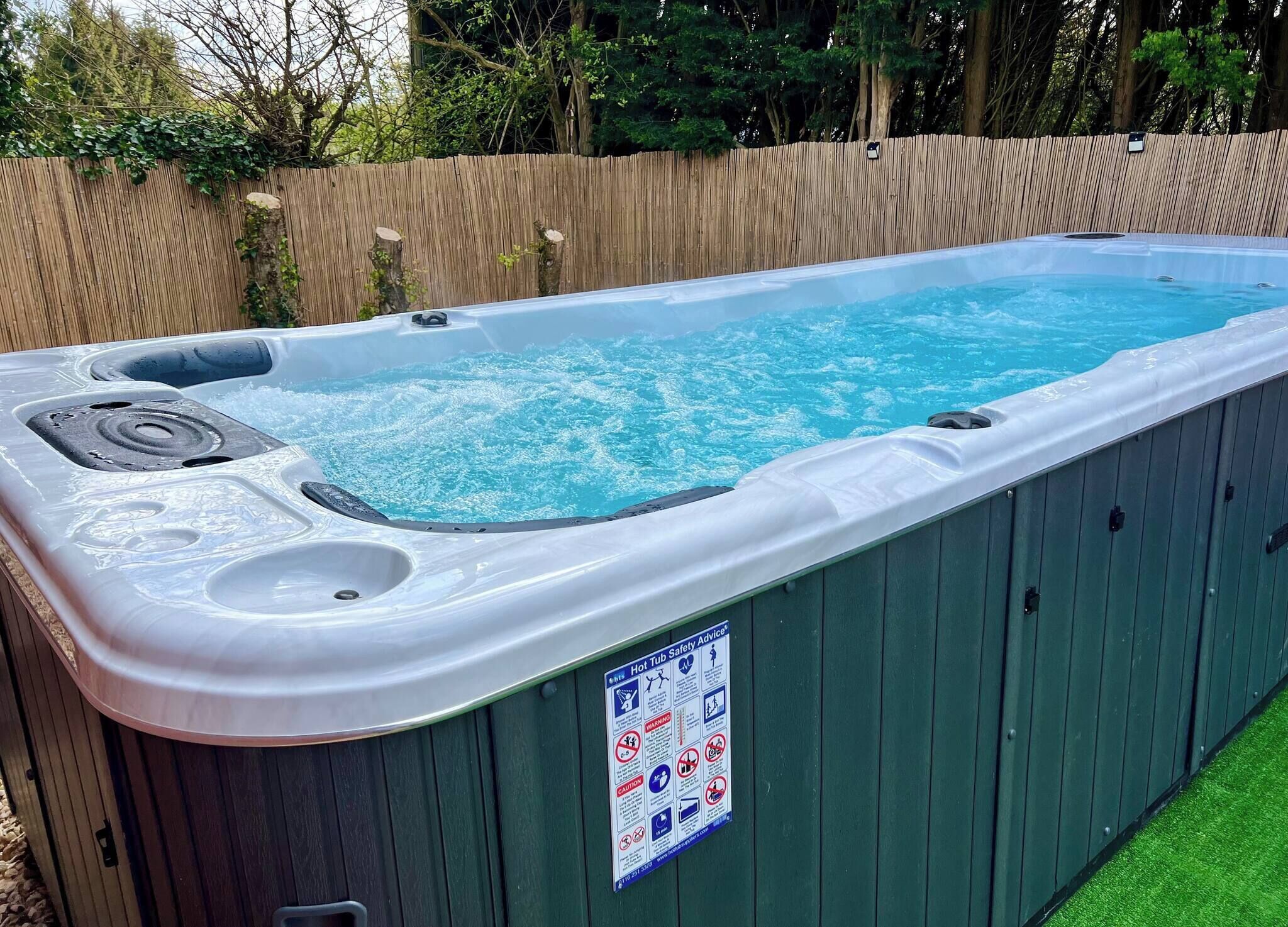 Baignoire à remous extérieure
