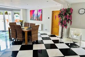 House, 4 Bedrooms, Accessible, Smoking | Dining room - Stratford 4 BR Family Mansion With Swim Spa, Gym & BBQ (Henley-in-Arden)