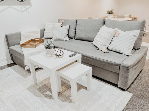 Cozy & Stylish 1 bdrm Apartment