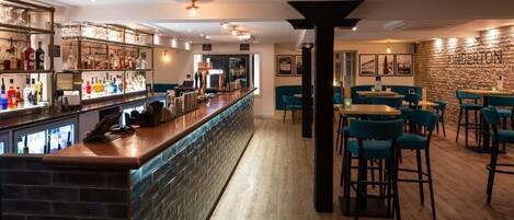 Bar (in der Unterkunft)