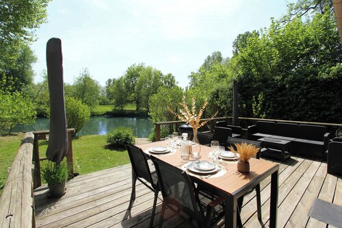 "Eau petit bois" Maison bord du loing (with canoë)